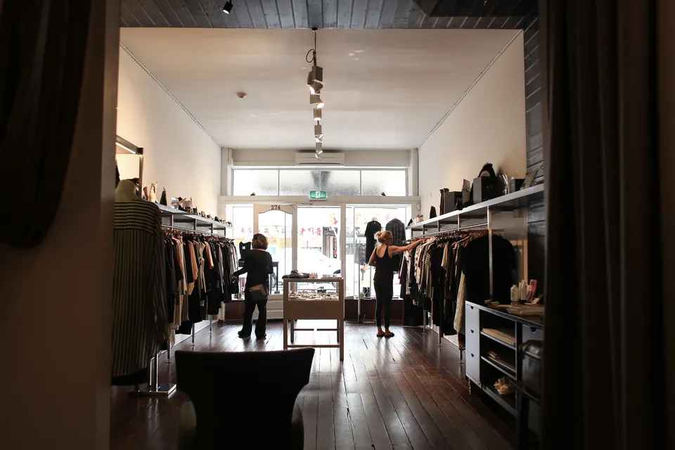 Intérieur d’une boutique de prêt-à-porter